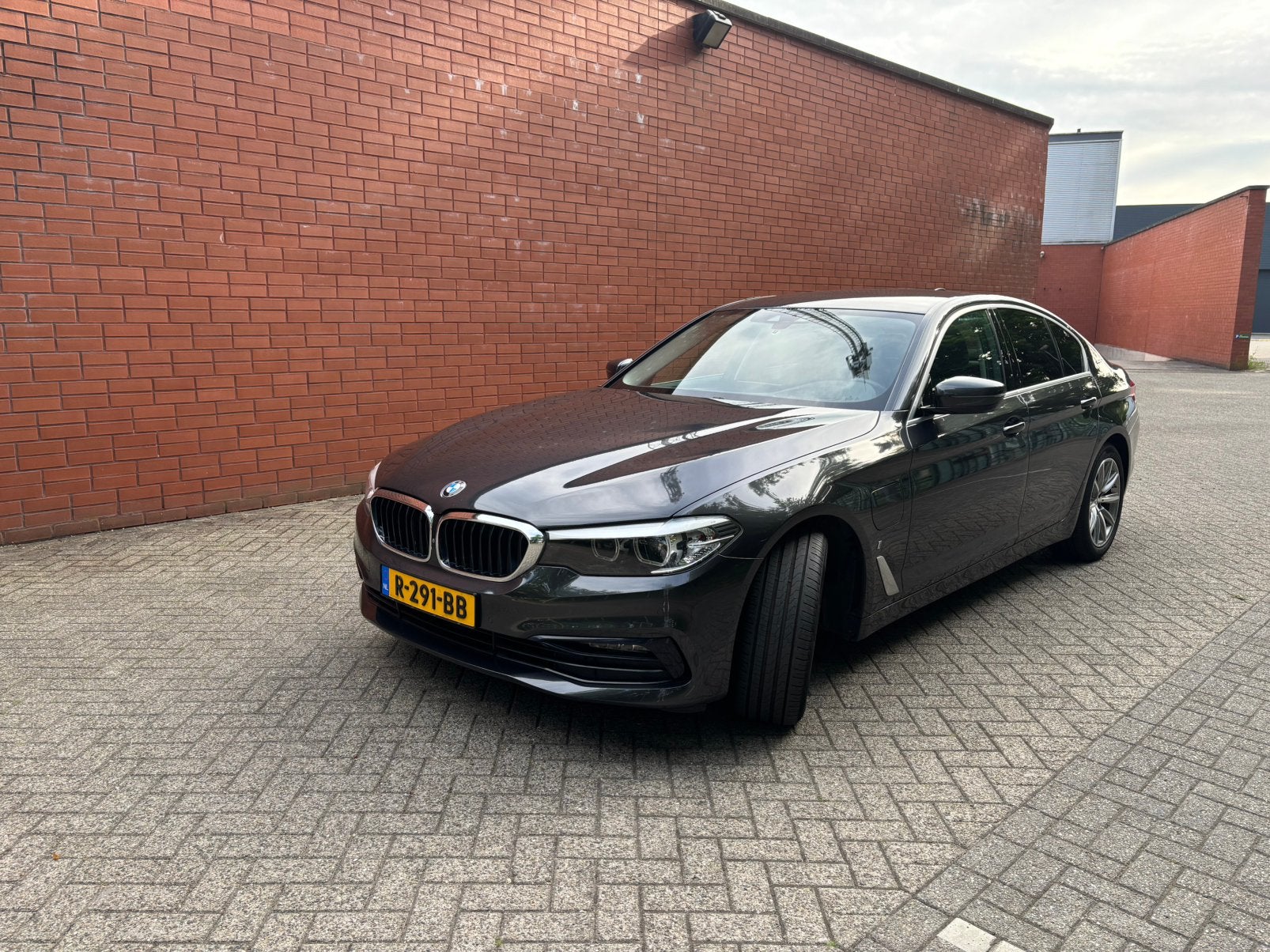 BMW 5-Serie 530e, 2019 Grijs, Auto's, BMW, 1998 cc, Zwart, 4 cilinders, Leder