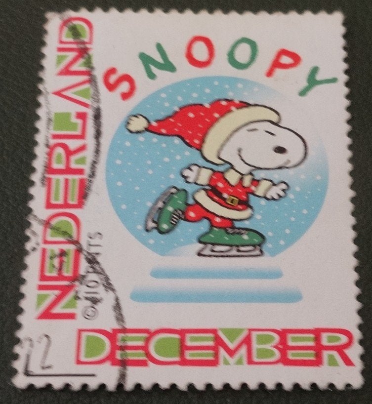December - 2010 - Snoopy - Persoonlijk - PNe01-15, Postzegels en Munten, Verzenden, Na 1940, Gestempeld