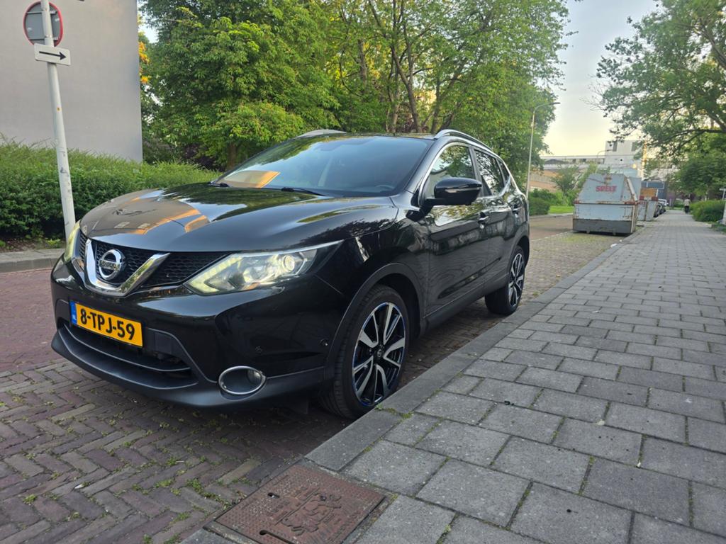 Nissan Qashqai 1.6 DCI 96KW 2WD CVT 2014 Zwart, Auto's, Nissan, Automaat, 1380 kg, 4 cilinders, Zwart