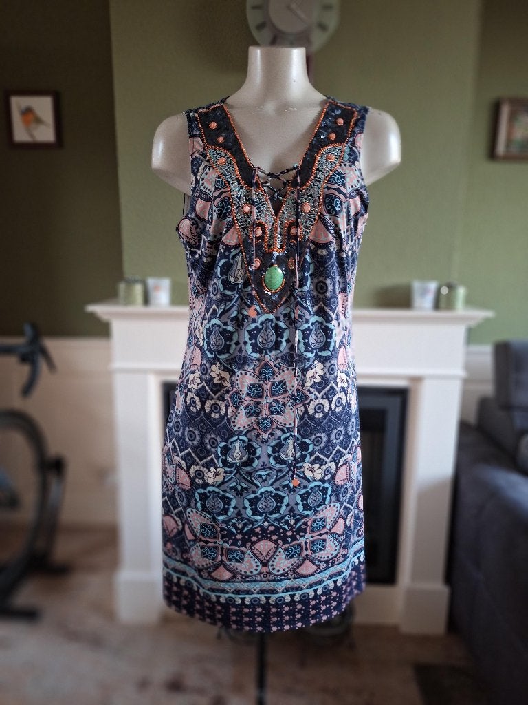 K-Design K Design jurk mooie bewerkte hals XL, Kleding | Dames, K-design, Maat 46/48 (XL) of groter, Knielengte, Gedragen