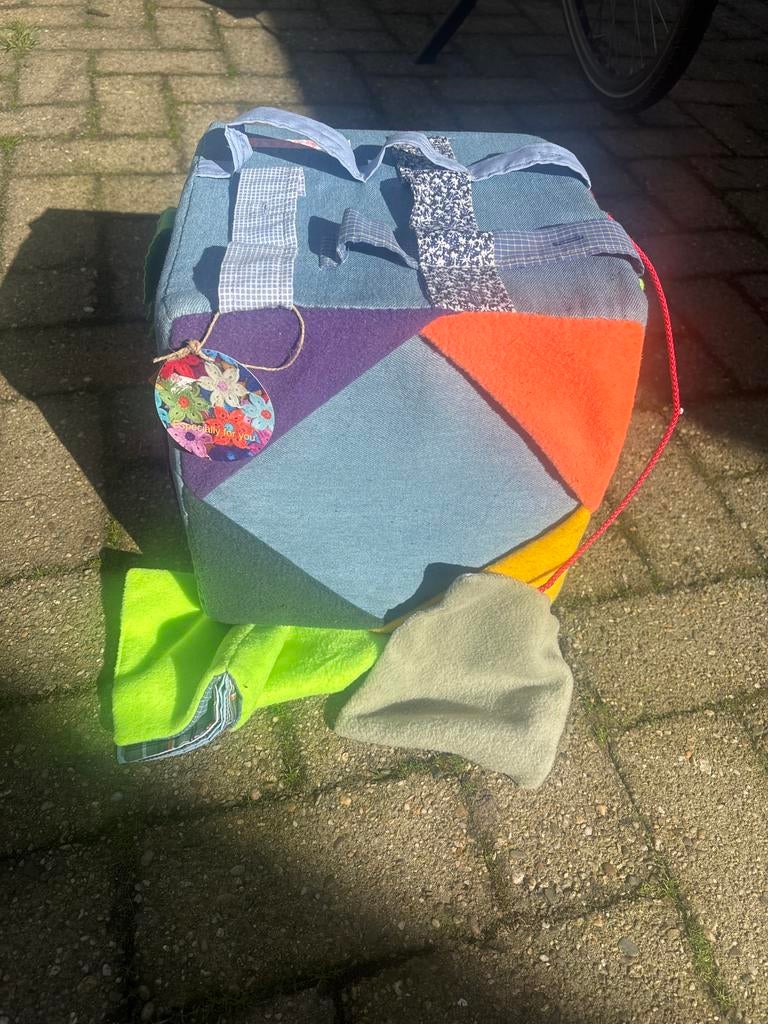 Honden snuffel dobbel steen, Dieren en Toebehoren, Ophalen of Verzenden, Zo goed als nieuw, Behendigheidspeelgoed
