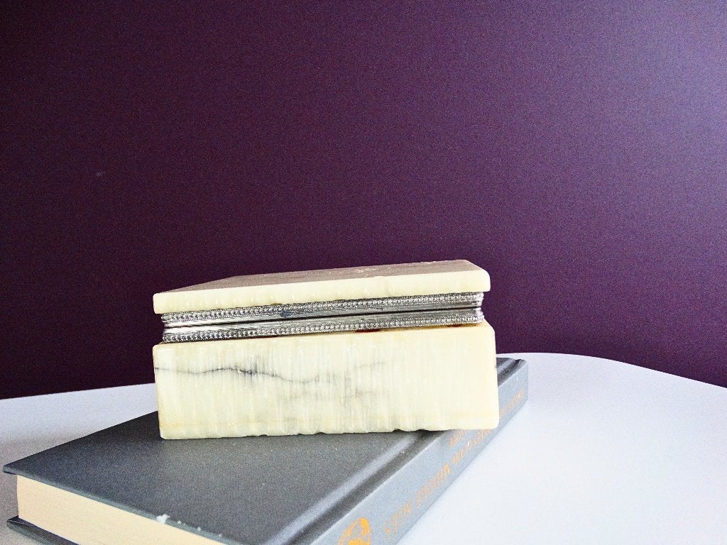 Vintage alabaster "white choclate" - sieradenkistje, Antiek en Kunst, Ophalen of Verzenden
