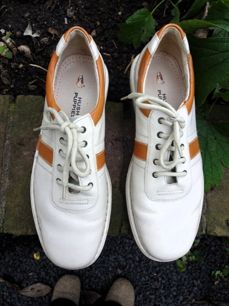 Maat 43 * Creme iets Camel bruin Hush Puppies veter schoenen, Bruin, Verzenden, Zo goed als nieuw, Hush Puppies