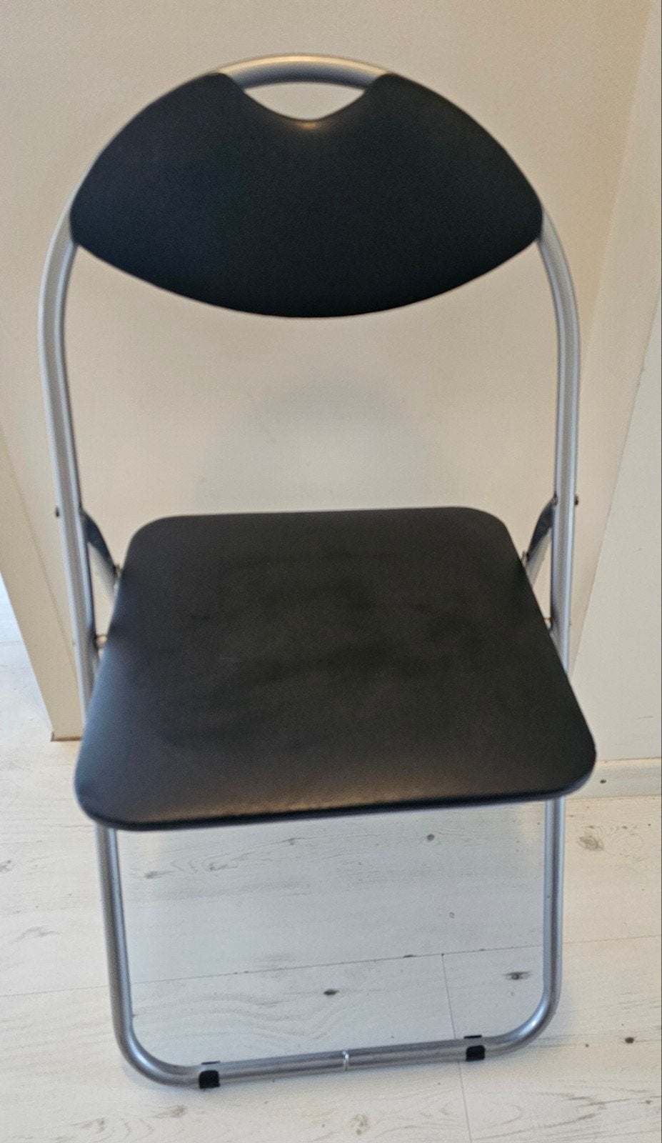 Stevige klapstoelen draagkracht tot 150 kg, Ophalen, Gebruikt, Zwart, Klapstoel