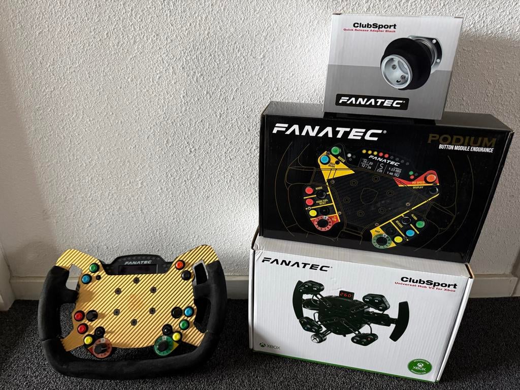 Fanatec Universal hub met podium Button Endurance stuur., Ophalen, Racen en Vliegen, Zo goed als nieuw, 3 spelers of meer