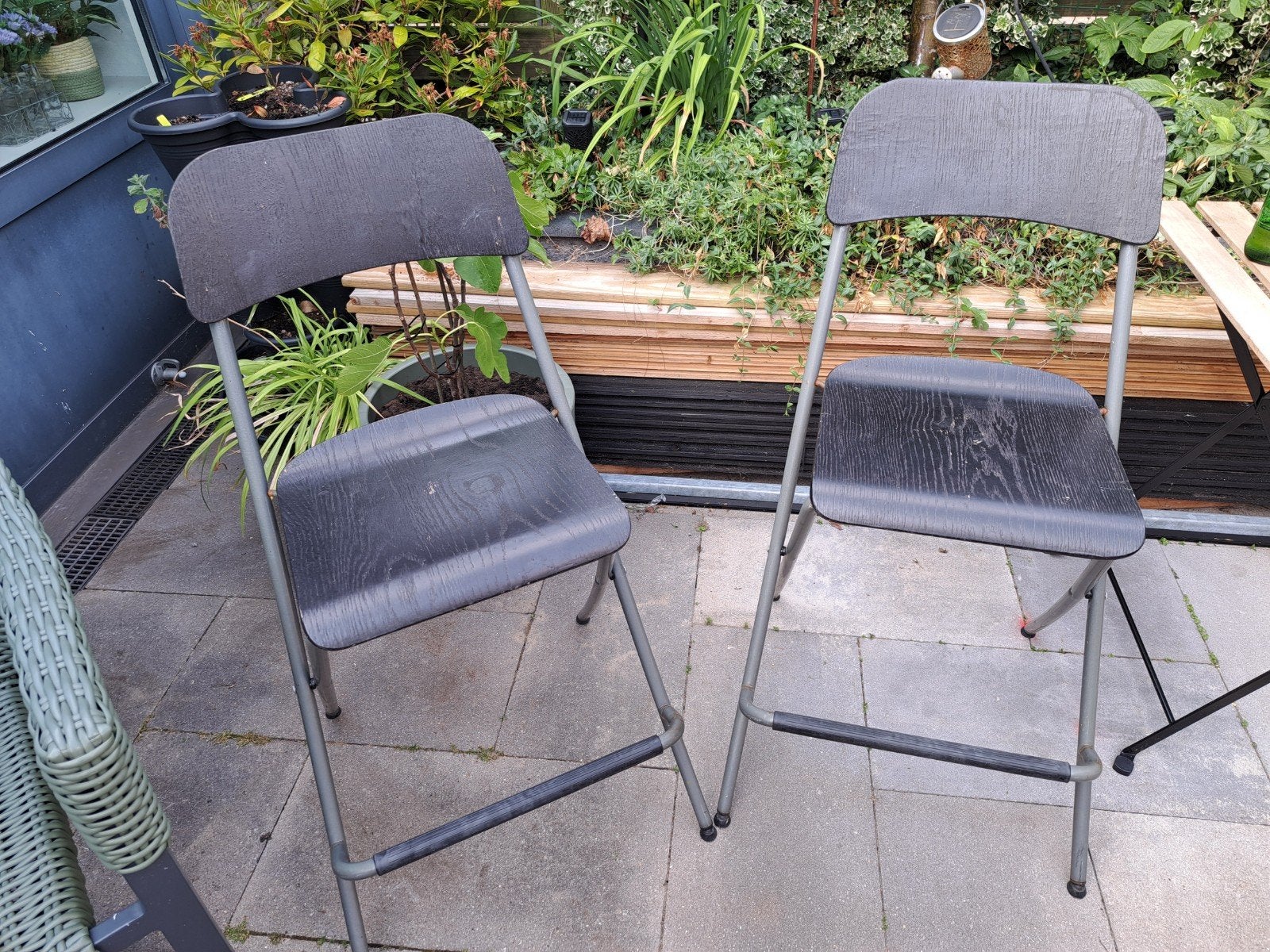 Ikea zwarte inklapbare stoel voor statafel 2x, zithoogte 63c, Ophalen, Gebruikt, Twee, Zwart