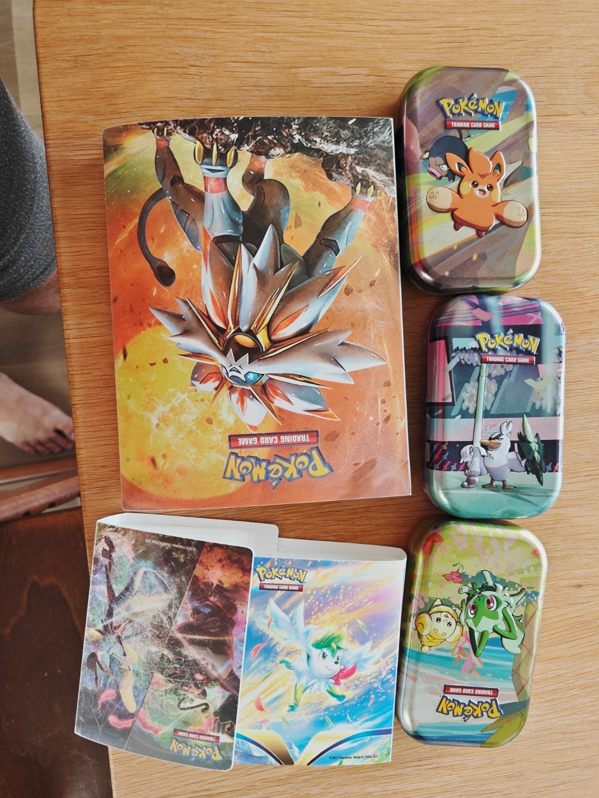 Pokémon TCG Verzameling: 3x Lege Mini Tins, 2x Kleine & 1x G, Hobby en Vrije tijd, Verzamelkaartspellen | Pokémon, Ophalen of Verzenden