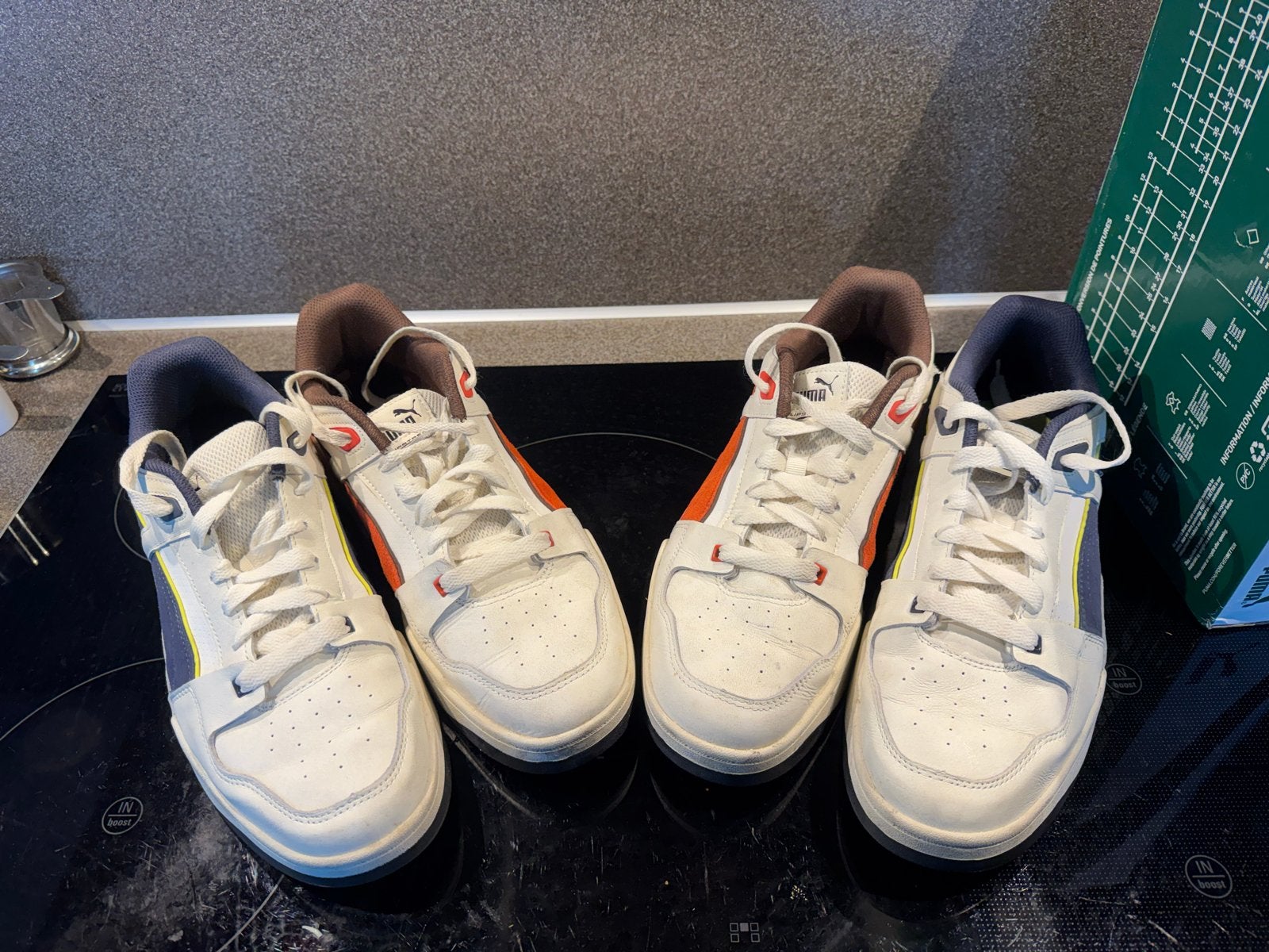Puma Slipstreams - Asymmetrische set (rood/blauw) - Maat 45, Ophalen of Verzenden, Zo goed als nieuw, Overige kleuren, Sneakers of Gympen