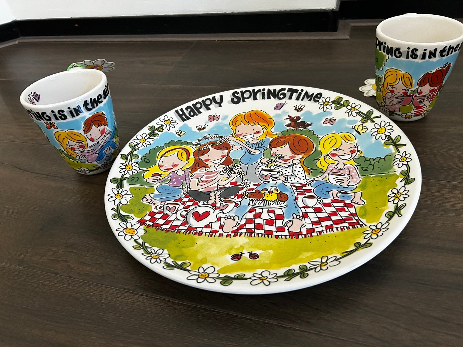 Blond Amsterdam springtime schaal met 2 mokken, Huis en Inrichting, Ophalen, Nieuw, Schaal of Schalen, Overige stijlen