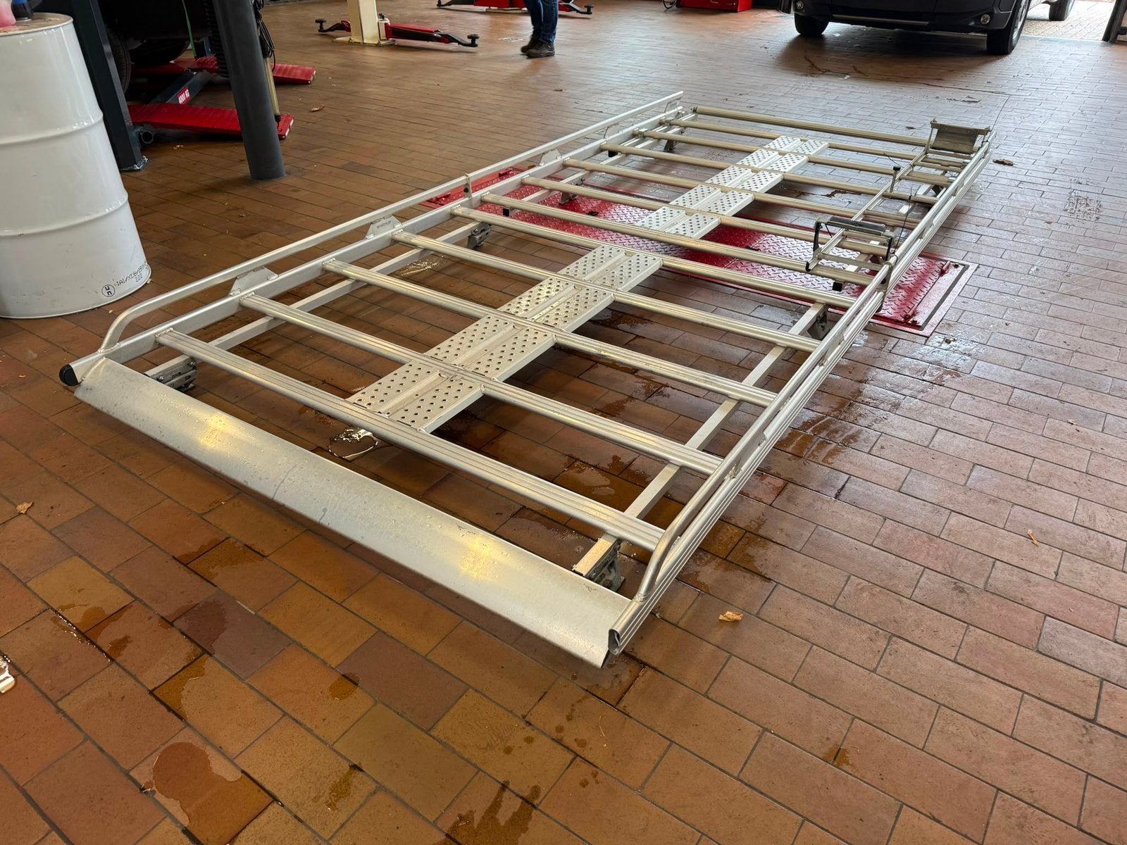 Dakdrager bestelwagens van 6,4 meter (Ducato, Boxer, Jumper), Ophalen, Zo goed als nieuw