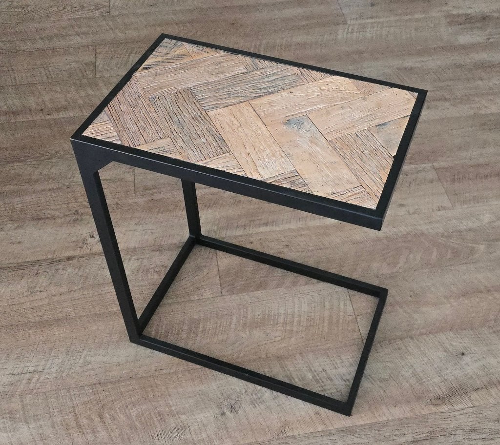 Richmond Interiors Herringbone tafel, Ophalen, Minder dan 55 cm, Metaal of Aluminium, Zo goed als nieuw