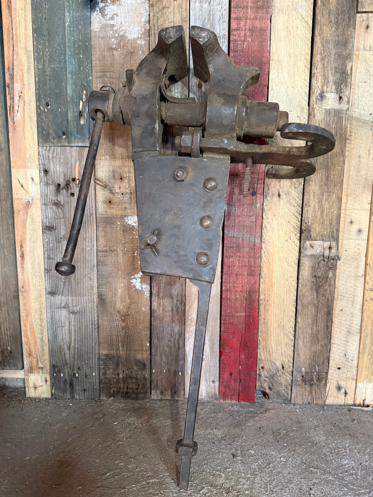 Antieke Smeedijzeren staartbankschroef, Antiek en Kunst, Ophalen