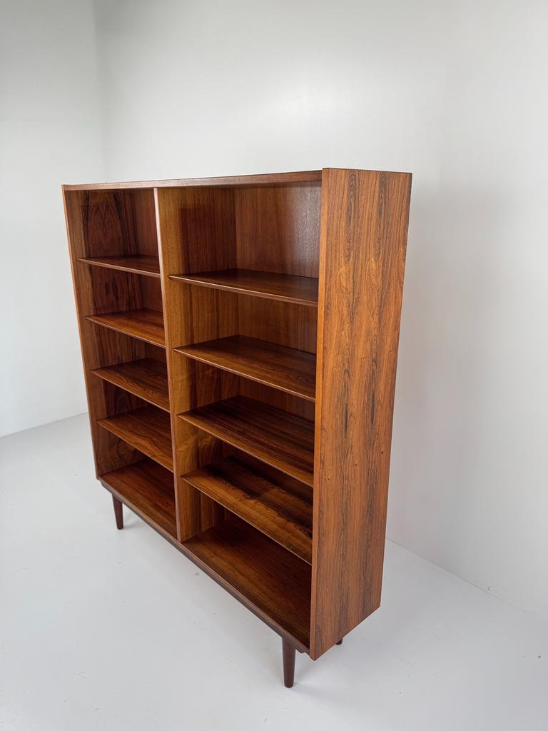 Poul Hundevad Rosewood Bookcase, Huis en Inrichting, Ophalen, Z, Z, Z