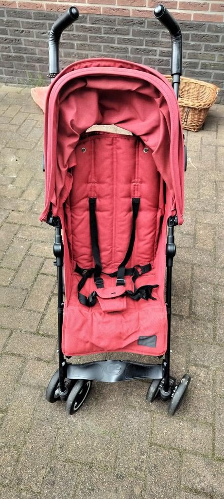 Koelstra buggy - Rood, compact en verstelbaar, Kinderen en Baby's, Buggy's, Ophalen of Verzenden, Gebruikt, Koelstra, Verstelbare rugleuning