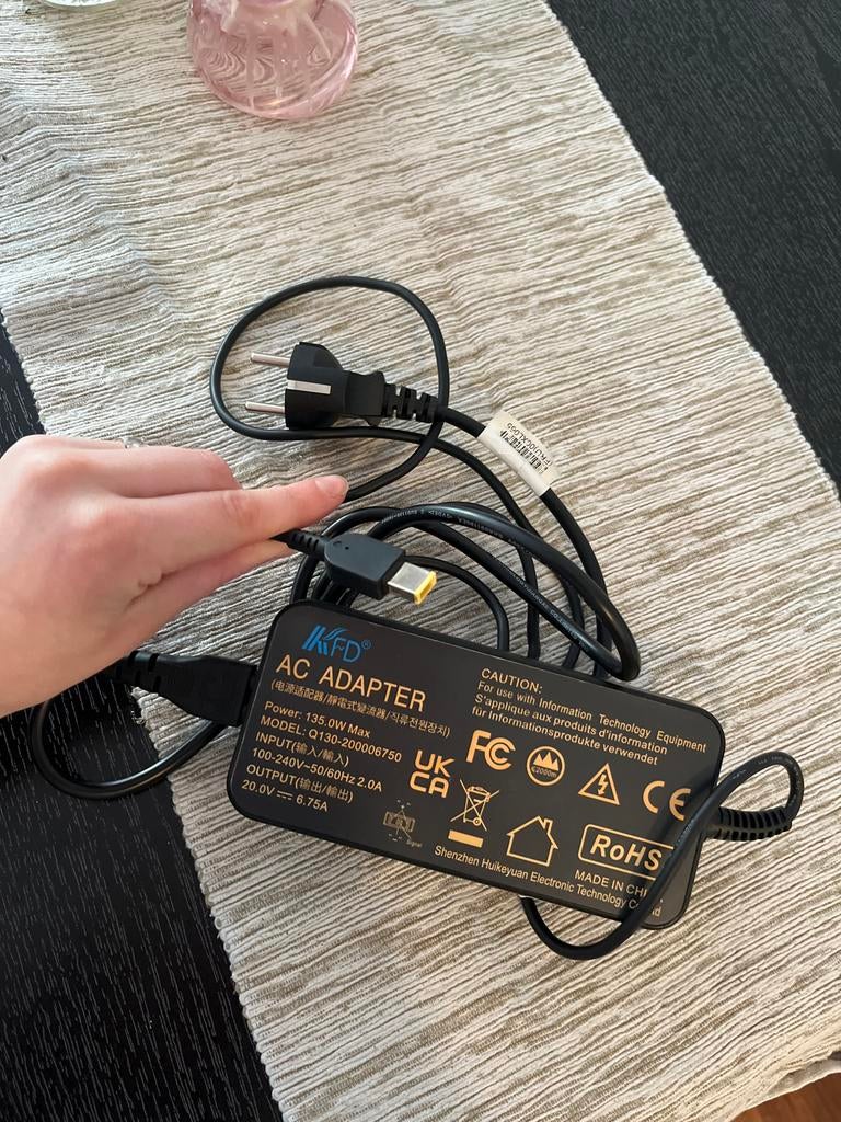 Vervangende AC Adapter IBM/Lenovo 20V 6.75A Square Tip, Ophalen of Verzenden, Nieuw