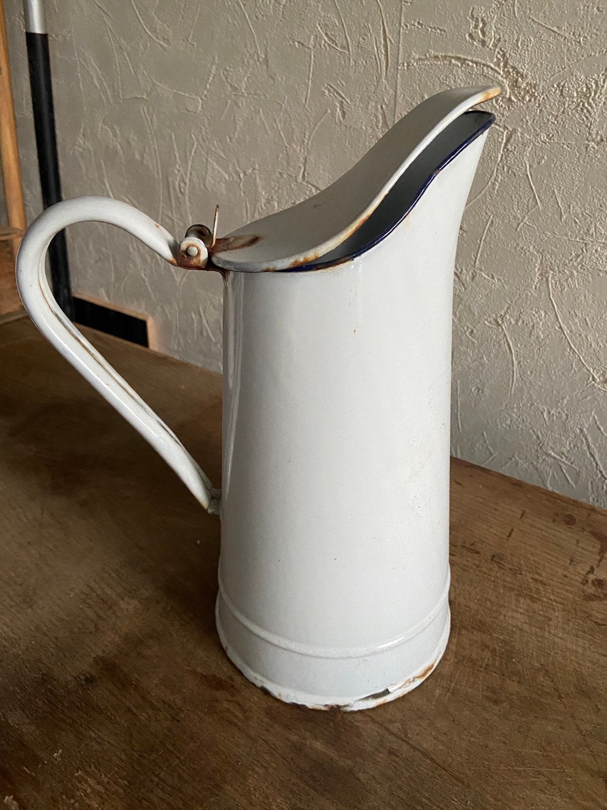 Mooie wit Antieke Emaille waterkan waterschenkkan met deksel, Antiek en Kunst, Antiek | Emaille, Ophalen of Verzenden