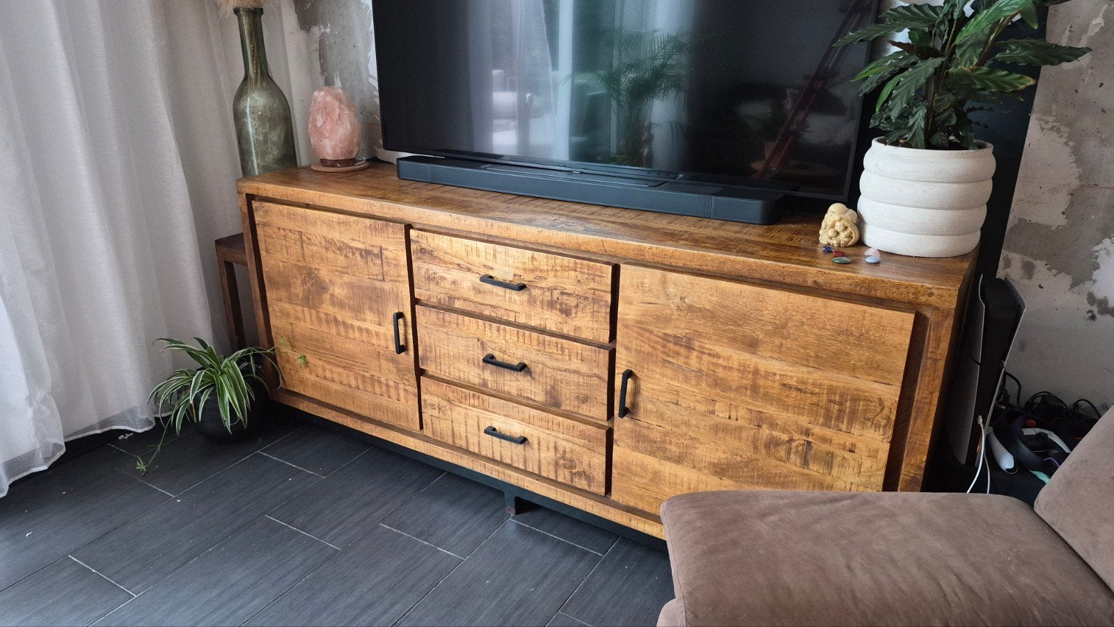 Mango hout stevig dressoir, Ophalen, Gebruikt, Met deur(en), 200 cm of meer