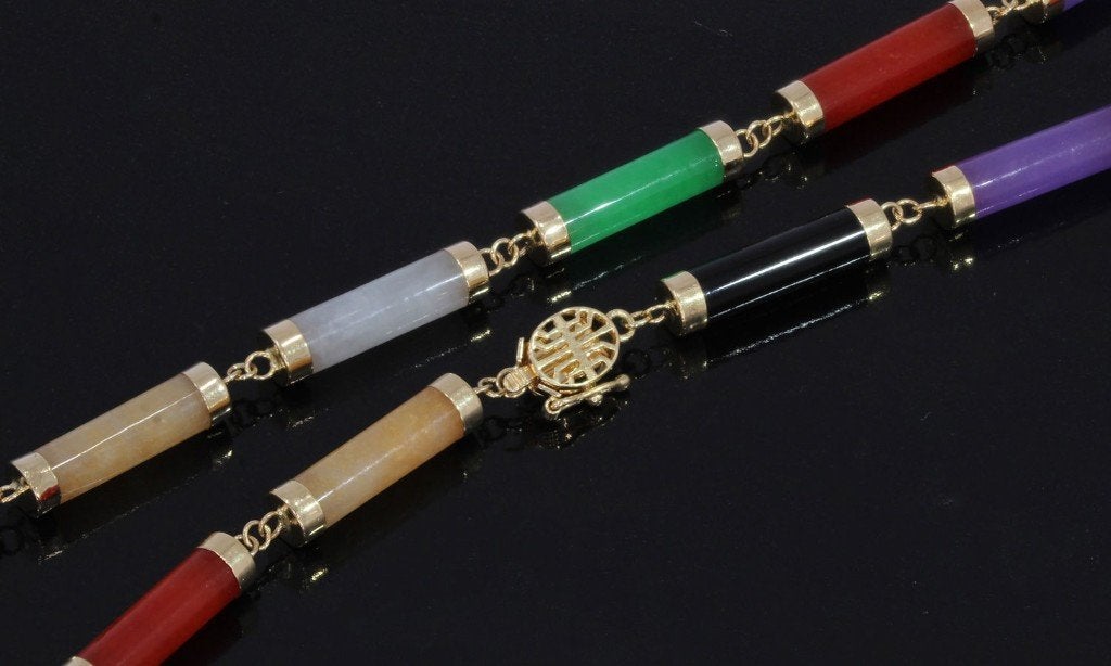 Jade nefriet ketting kleurrijk 14k gouden slot fraai dames, Voordeelsieraden, Ophalen of Verzenden, Zo goed als nieuw, Met edelsteen
