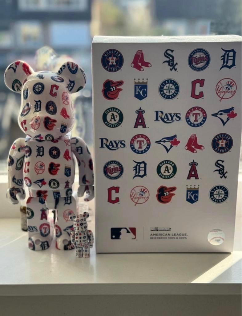 Bearbrick MLB American League 400% & 100% Set, Verzamelen, Poppetjes en Figuurtjes, Ophalen of Verzenden, Zo goed als nieuw