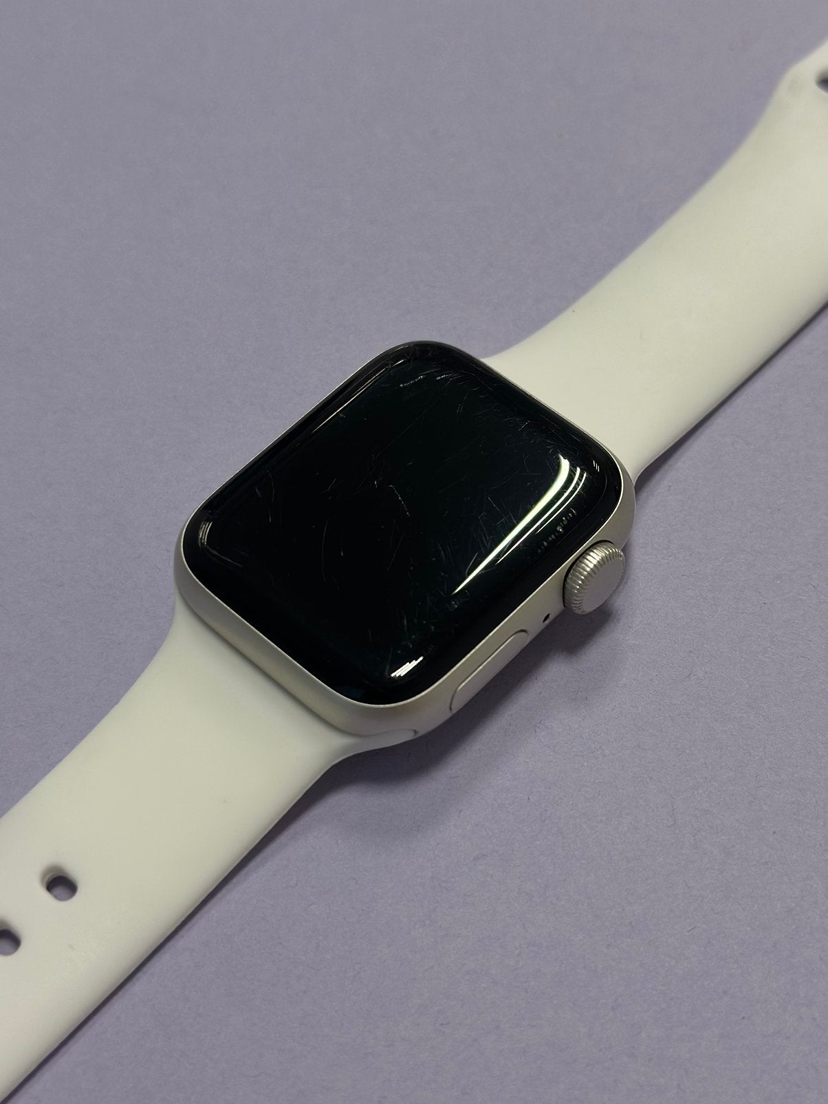 Apple watch SE 2022 40 mm, Sieraden, Tassen en Uiterlijk, Smartwatches, IOS, Ophalen of Verzenden, Zo goed als nieuw, Hoogte