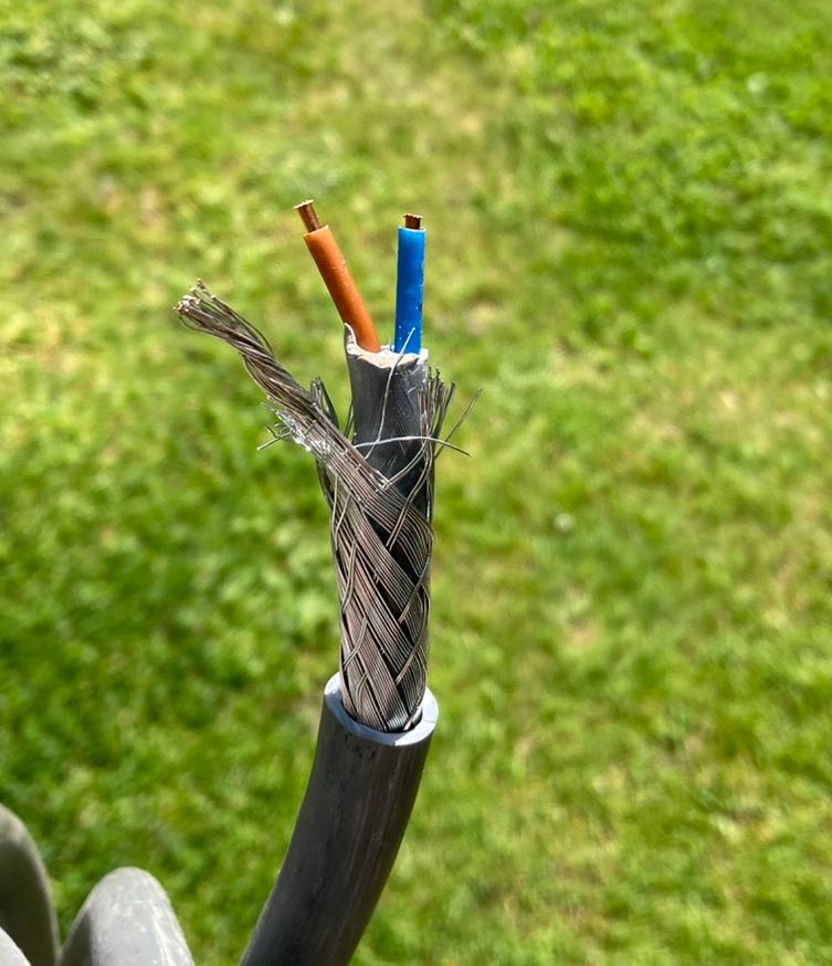 Grondkabel 2x 2,5 + aarde draad YMvK, Ophalen of Verzenden, Zo goed als nieuw, Kabel of Snoer