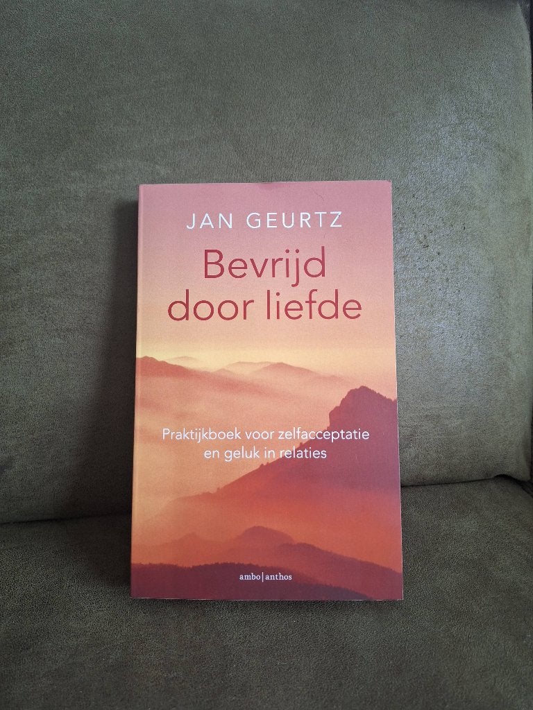 Bevrijd door de liefde, Ophalen of Verzenden, Zo goed als nieuw, Jan Geurtz, Instructieboek