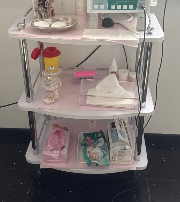 Professionele Roltafel voor Schoonheidssalon, Ophalen, Gebruikt