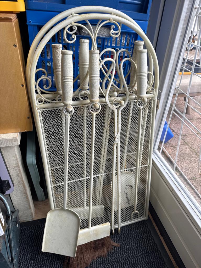 Riviera maison stijl wit metalen haardstel met scherm, Antiek en Kunst, Ophalen of Verzenden