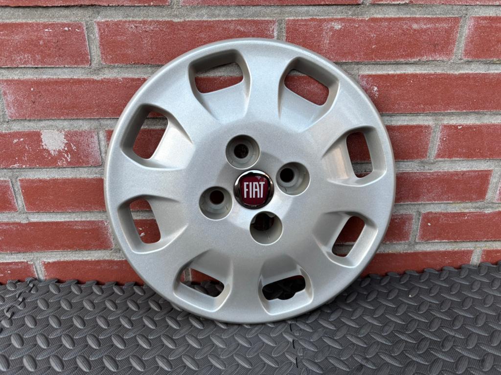 1 originele Fiat Panda wieldop 13 inch, Ophalen of Verzenden, Gebruikt