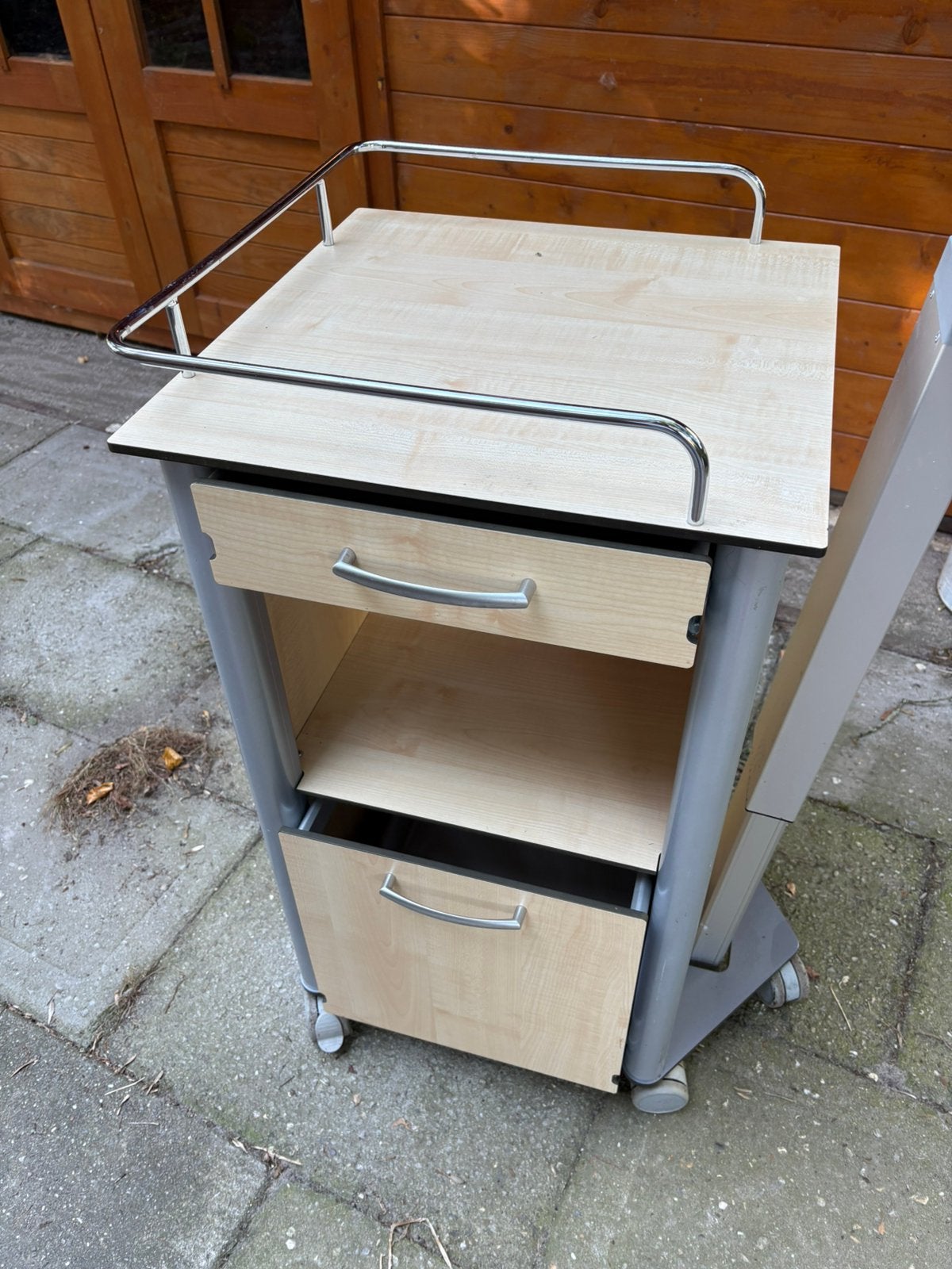 zorgbedtafel, nachtkastje,  ziekenhuisbedtafel, Huis en Inrichting, Tafels | Bijzettafels, Ophalen, Rond, Zo goed als nieuw, 60 cm of meer