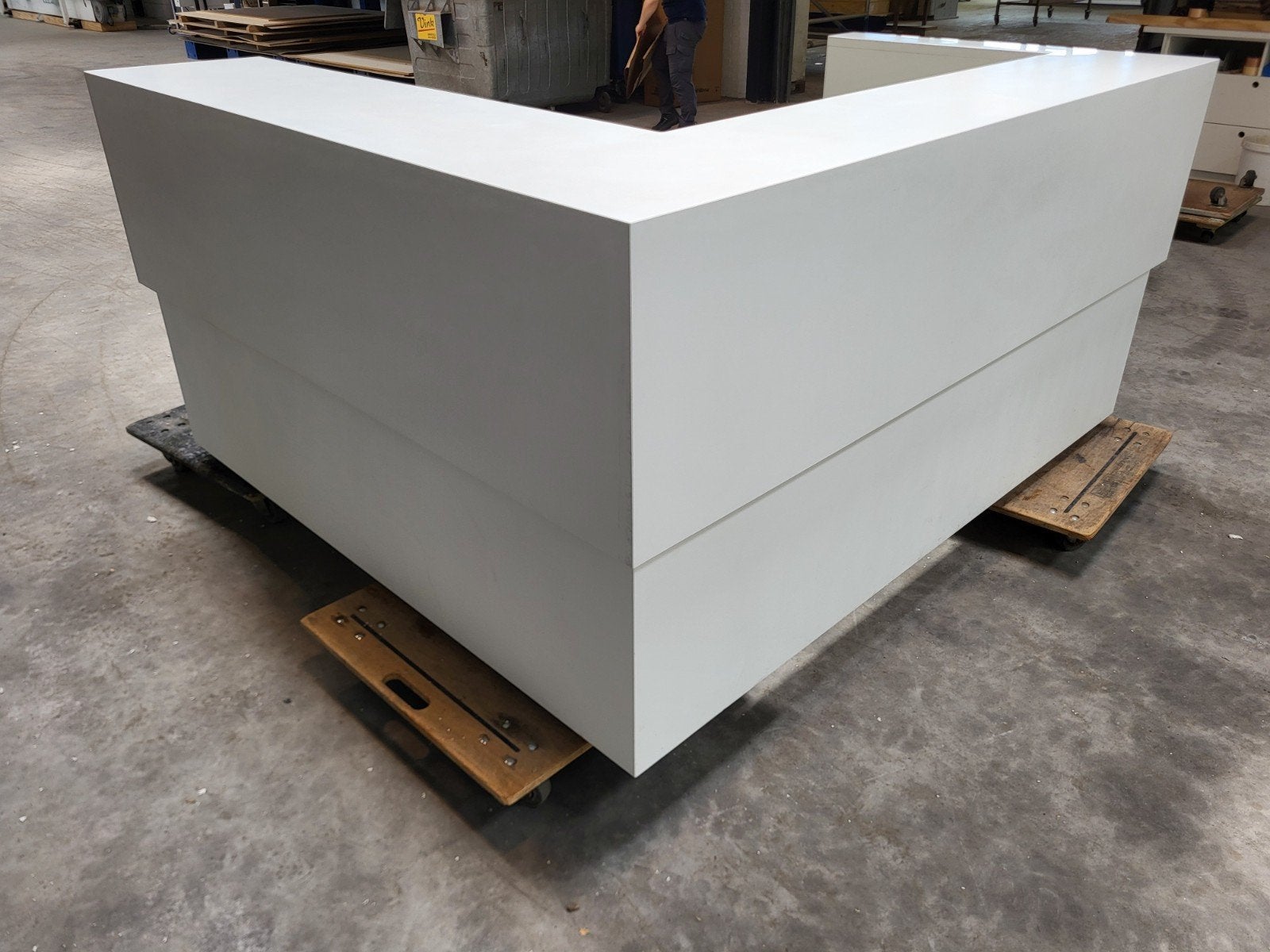 Moderne witte Hi-Mac balie voor receptie of entree, Receptie of Entree, Ophalen of Verzenden, Gebruikt, Overige typen