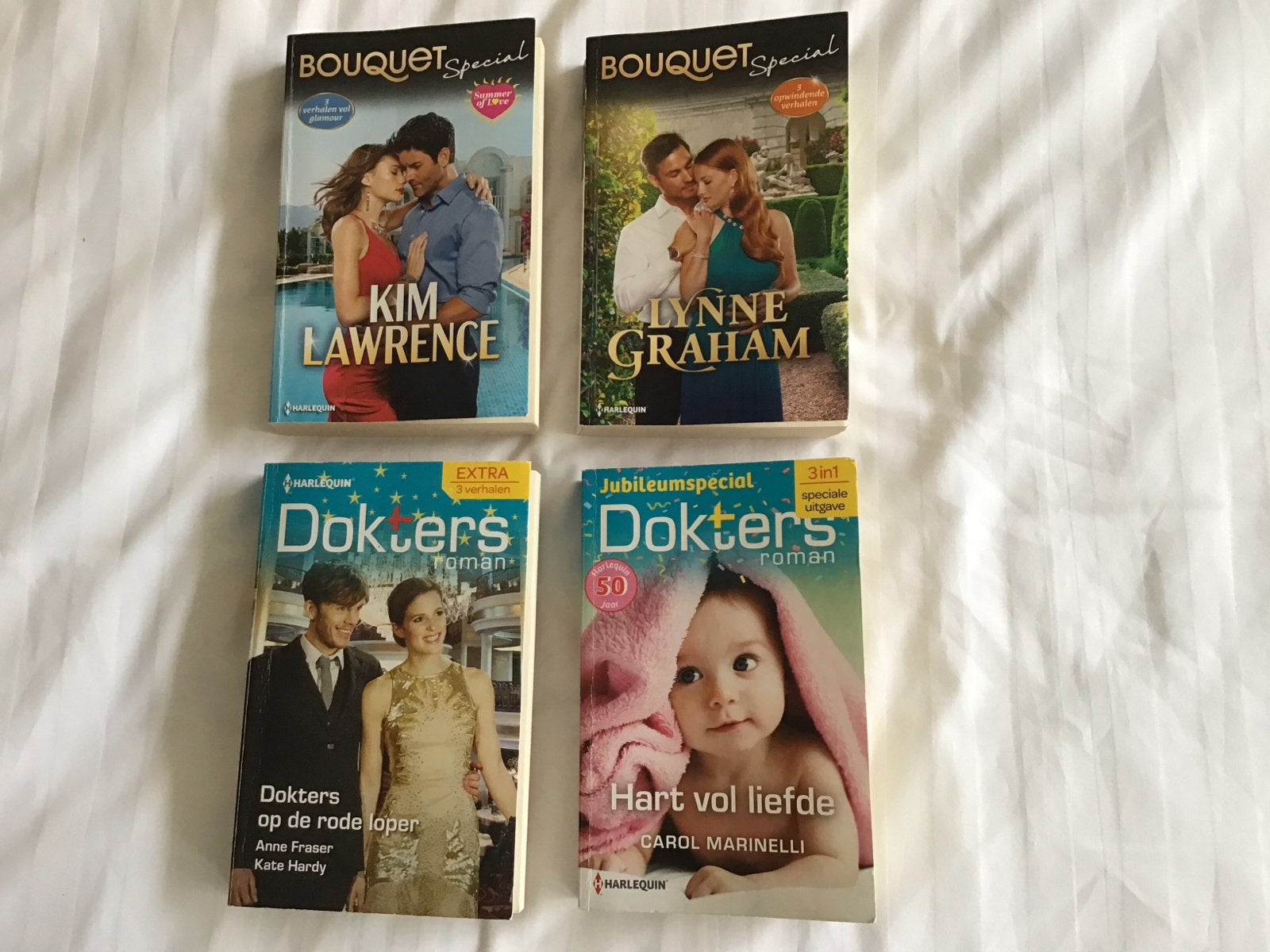 4 Harlequin Bouquet & Dokters romans - Romantische boeken, Ophalen of Verzenden, Gelezen