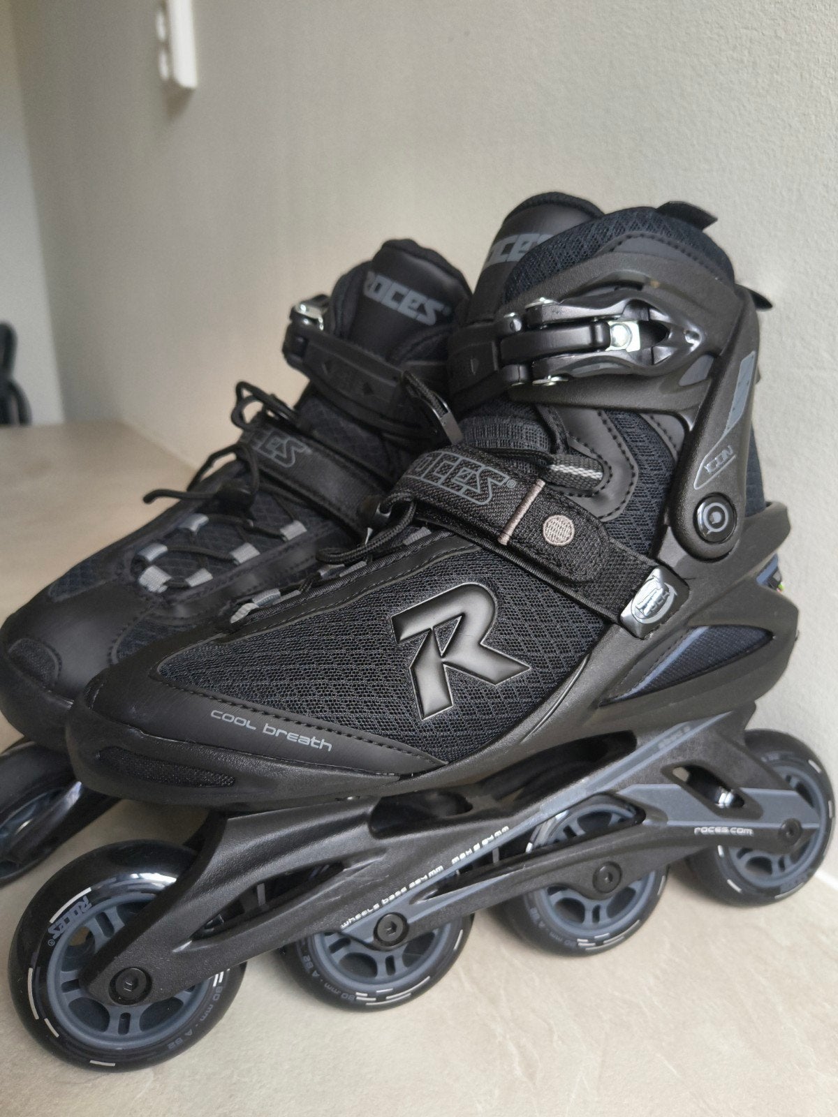 Roces Icon 80 Skeelers Zwart/Antraciet mt 40 met Bescherming, Sport en Fitness, Skeelers, Ophalen, Zo goed als nieuw, Dames, Roces