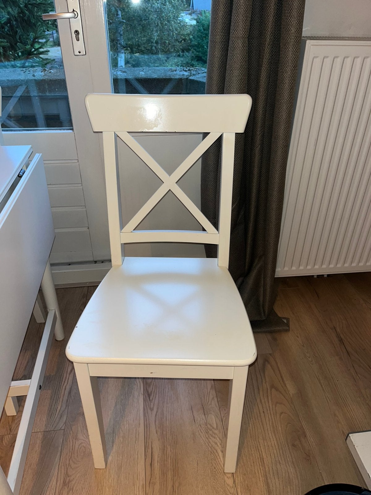 IKEA ROSENTORP stoelen – wit, Ophalen, Zo goed als nieuw, Wit, Twee