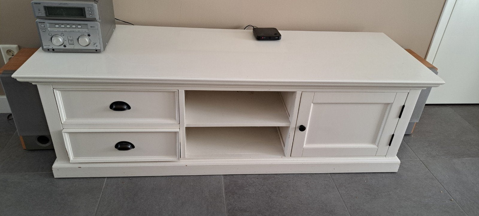 TV-meubel wit met lichte beschadigingen, Huis en Inrichting, Ophalen, Gebruikt, 100 tot 150 cm, Landelijk