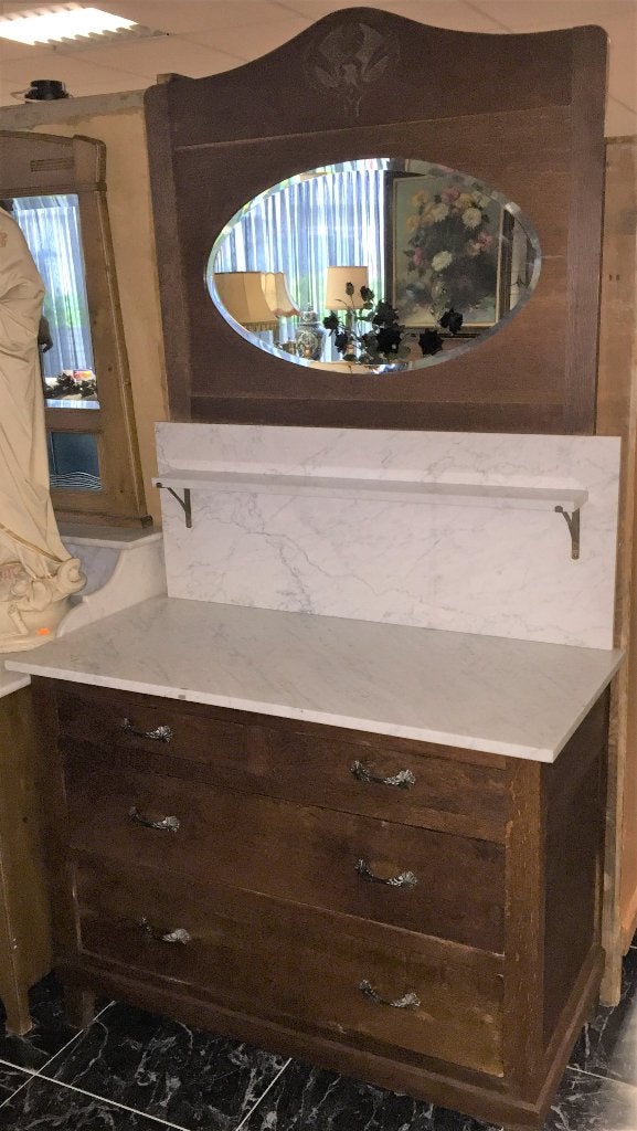 0156 Antieke eiken commode., Verzenden