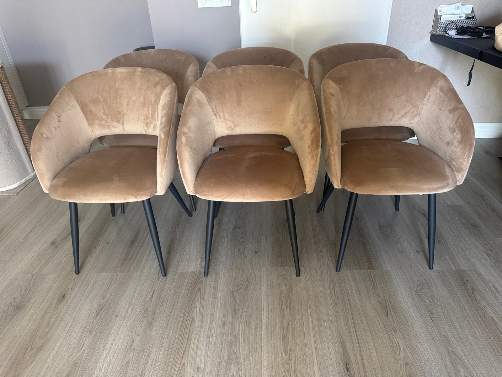 Kwantum Antony eetkamerstoelen - Caramel/bruin(6 of 7 stuks), Ophalen, Bruin, Zo goed als nieuw, Stof