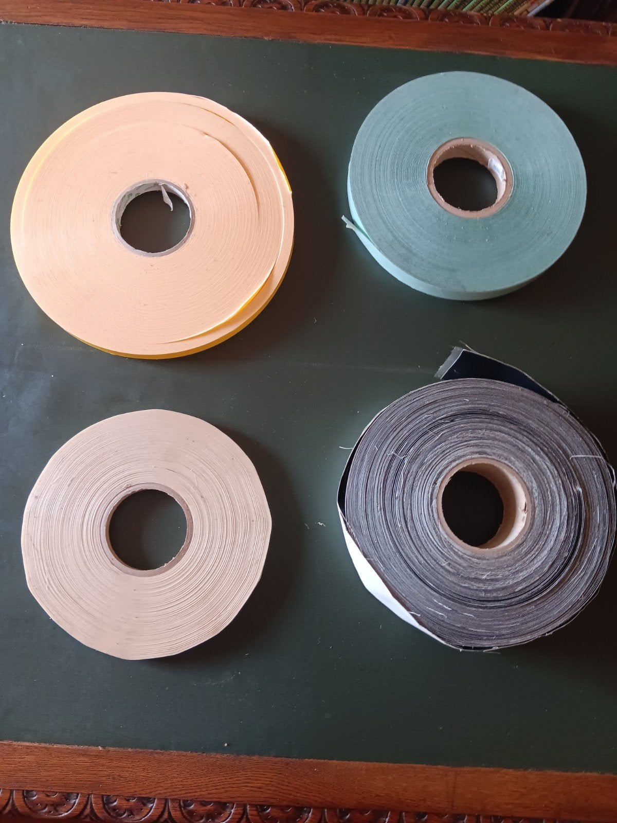 Dubbelzijdig plakband - Diverse rollen, Ophalen, Zo goed als nieuw, Overige materialen, Knutselmateriaal
