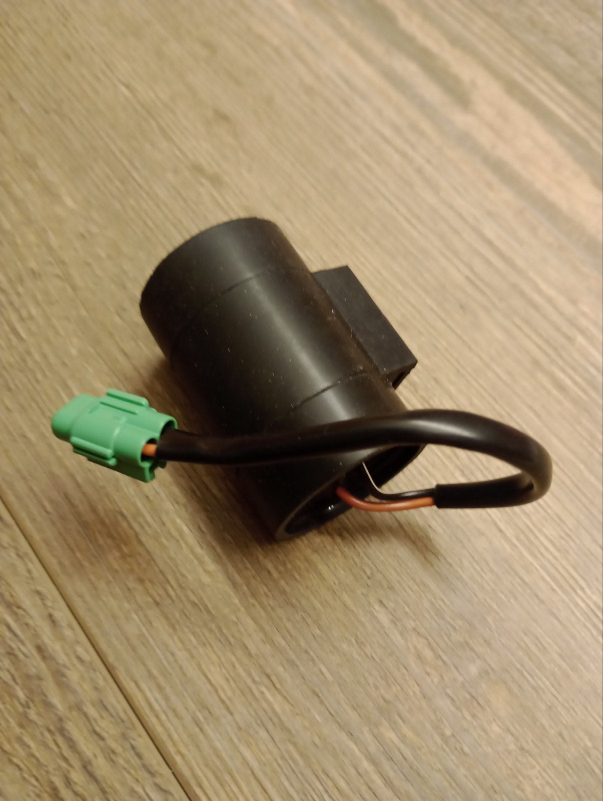 ADP 19 condensator
KDX250SR, RMX250S en DR250S., Motoren, Ophalen of Verzenden