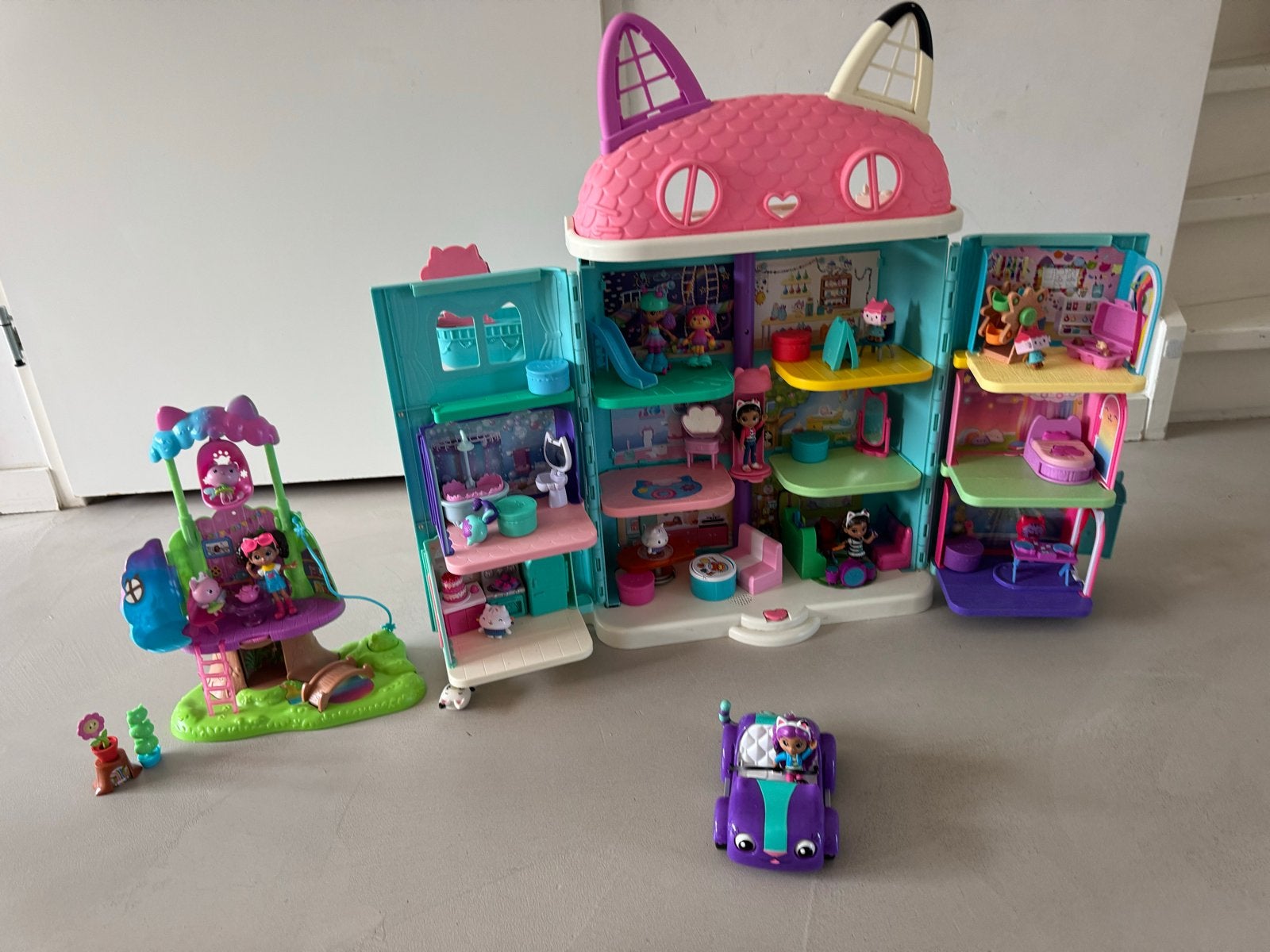 Gabby's Poppenhuis en Boomhut Speelset met Accessoires, Ophalen, Zo goed als nieuw, Poppenhuis