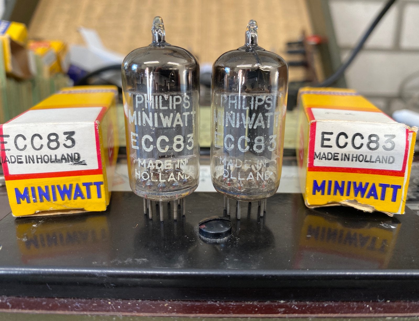 ECC83 Philips Miniwatt D-Getter Matched Pair 12AX7, Ophalen of Verzenden, Buis of Buizen