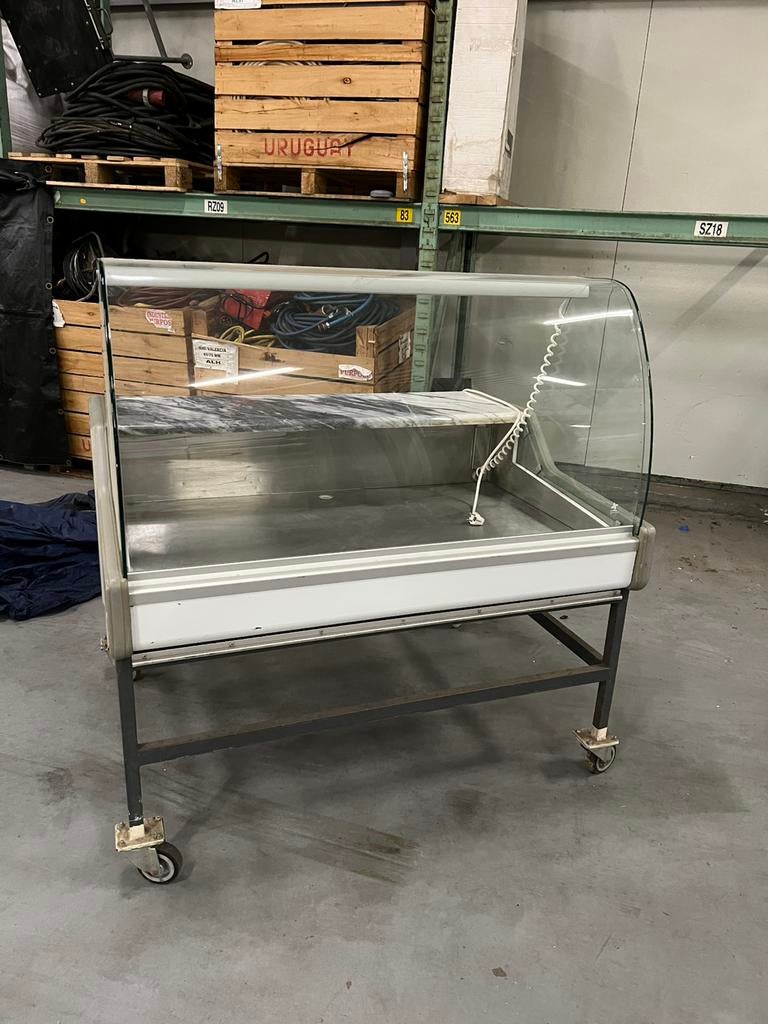 Koeltoonbank koelvitrine, Witgoed en Apparatuur, Koelkasten en IJskasten, Gebruikt, Zonder vriesvak, 200 liter of meer, 160 cm of meer