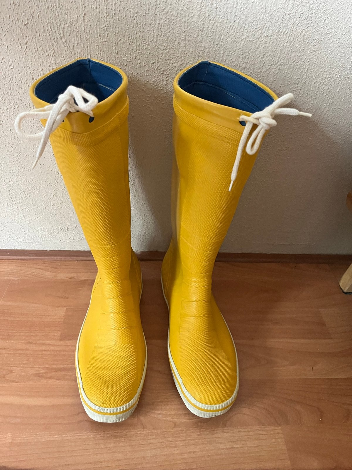 Gele Viking regenlaarzen - Maat 42, Kleding | Dames, Ophalen of Verzenden, Nieuw, Geel, Regenlaarzen