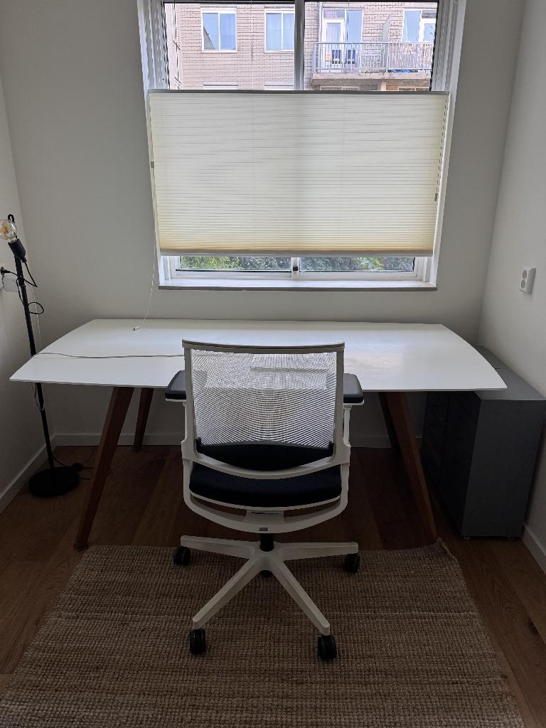 Eet / Werk Tafel, Huis en Inrichting, Tafels | Eettafels, Ophalen, 50 tot 100 cm, 150 tot 200 cm, Zo goed als nieuw