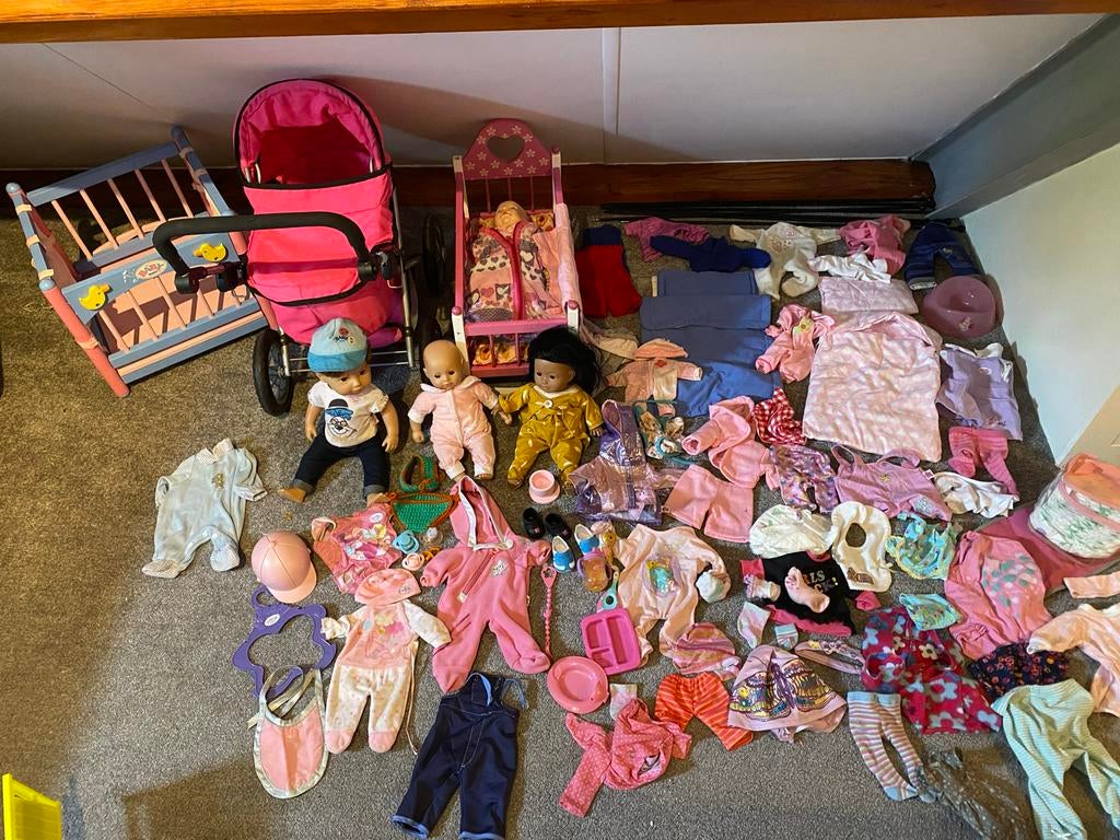 Grote Poppenverzameling met Kleding en Accessoires, Ophalen, Gebruikt, Pop
