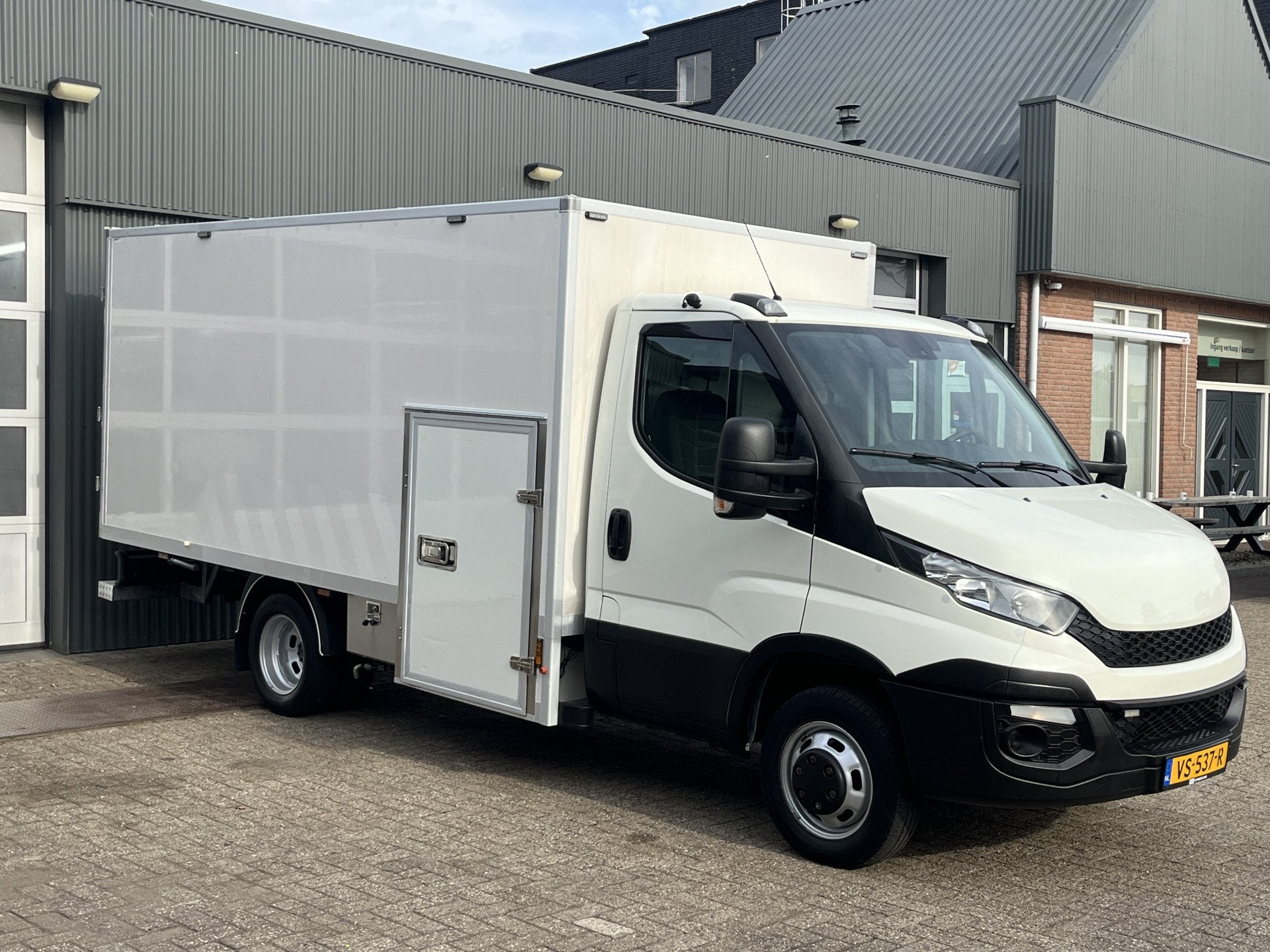 Iveco Daily 50C15 3.0 375 Servicewagen Trekhaak 3500kg Airco, Zwart, 4 cilinders, Iveco, Wit