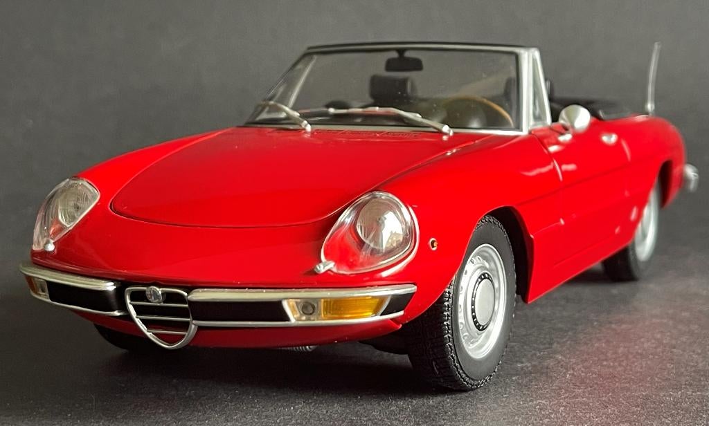 Minichamps - Alfa Romeo 2000 Spider 1970, Ophalen of Verzenden, Zo goed als nieuw, Auto, MiniChamps