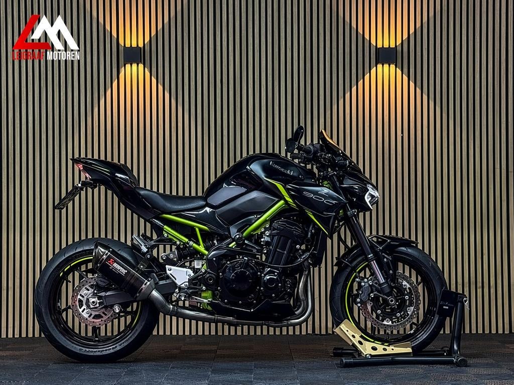 KAWASAKI Z900 PERFORMANCE - Volledige Akrapovic - TFT Scherm, 4 cilinders, 948 cc, Bedrijf, Onbekend