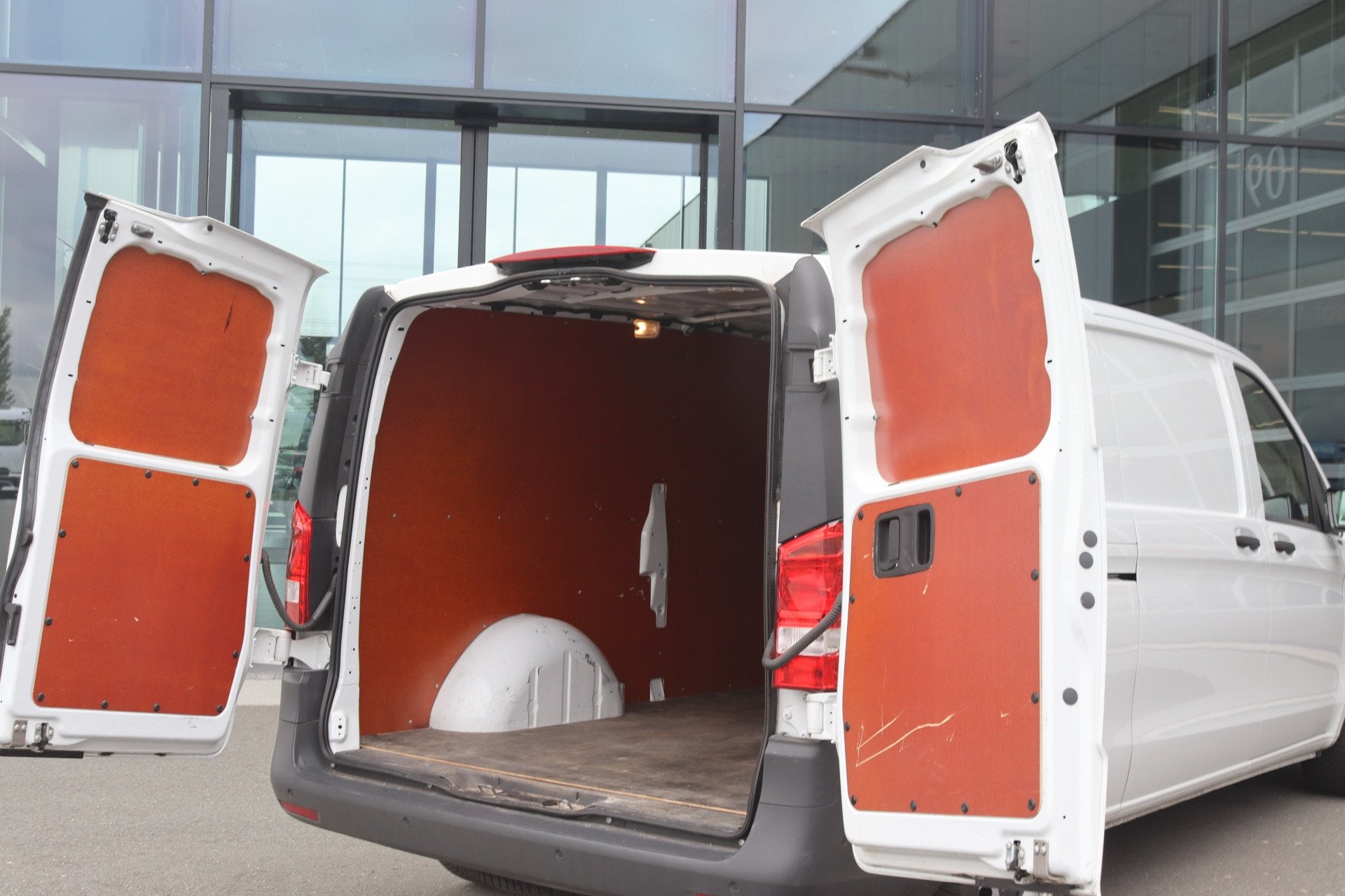 Mercedes-Benz eVito eVito 112 L3 66 kWh |AIRCO/CAMERA/SNELLA, Auto's, 2240 kg, Gebruikt, Verwarmde buitenspiegels, 116 pk