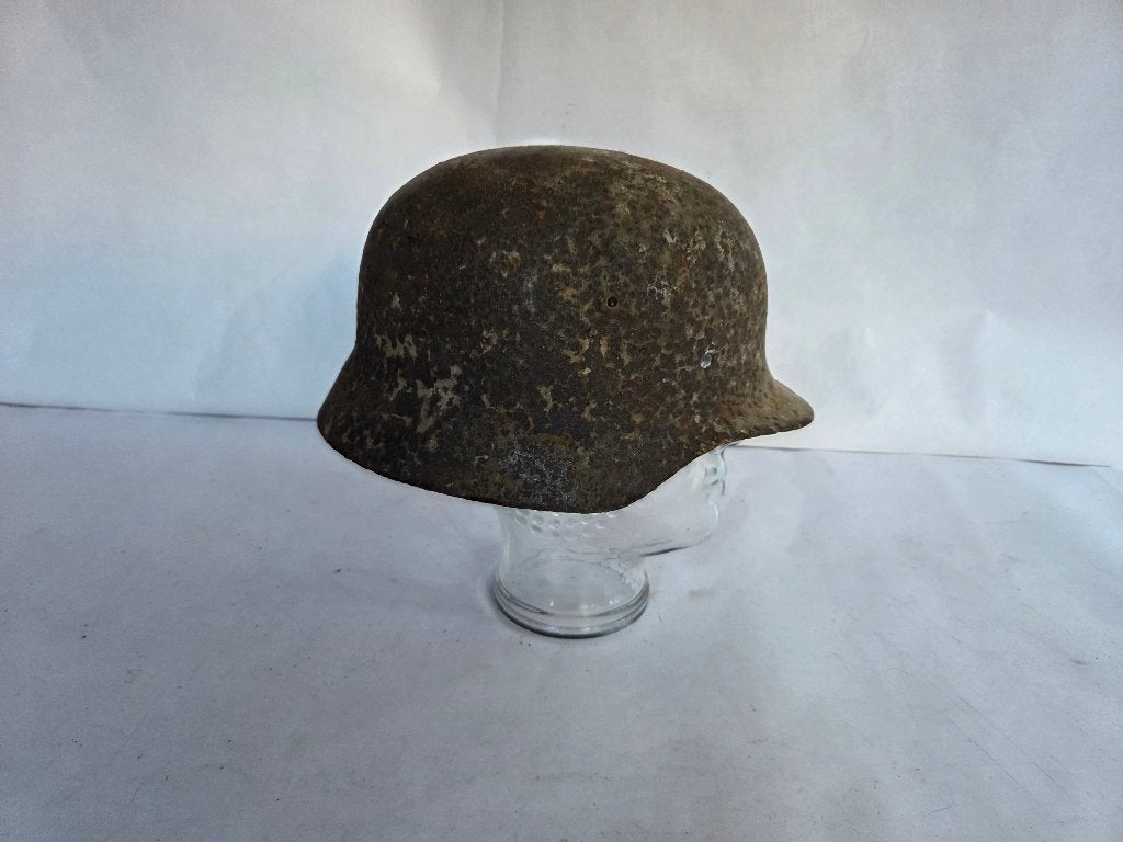 Duitse stahlhelm uit WW2, Ophalen of Verzenden, Landmacht, Duitsland, Helm of Baret